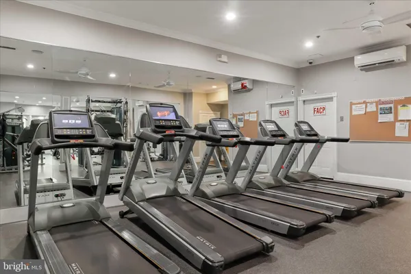 $3,100 | 1600 Spring Gate Dr., Unit 2204, McLean, VA 22102