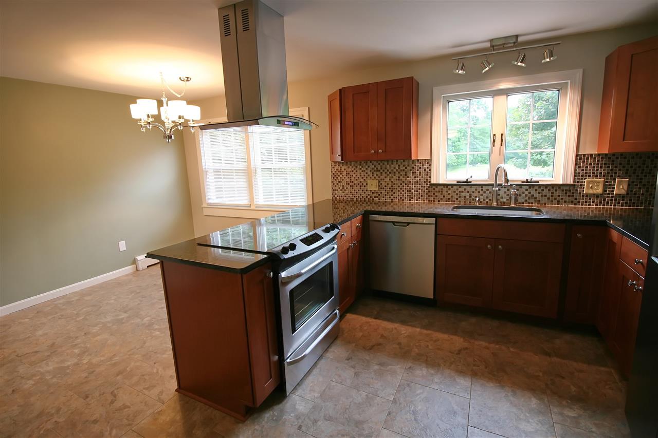 73 Rollins Road Rollinsford, NH 03869 - Photo 6 of 32 Gallery Image 6