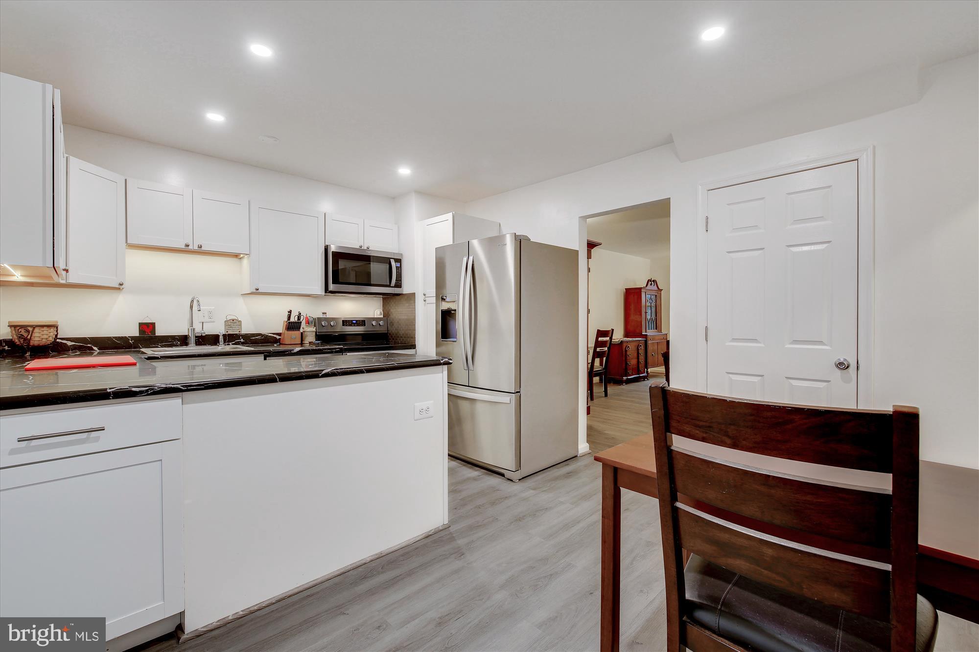 17721 Buehler Road, Unit 13 Olney, MD 20832 - Photo 13 of 42 Kitchen