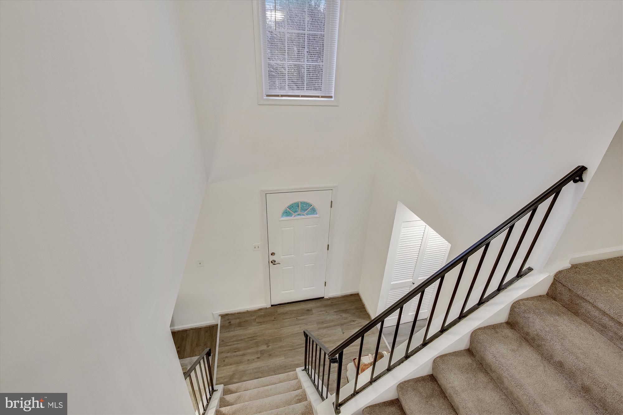 17721 Buehler Road, Unit 13 Olney, MD 20832 - Photo 17 of 42 2nd story foyer...looking down