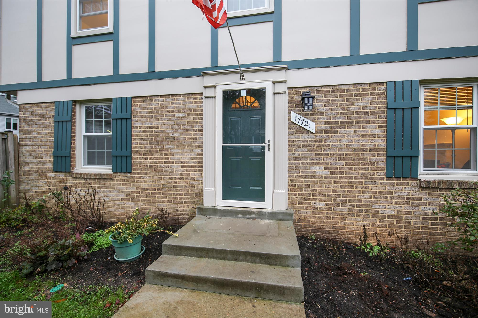 17721 Buehler Road, Unit 13 Olney, MD 20832 - Photo 4 of 42 Come inside....