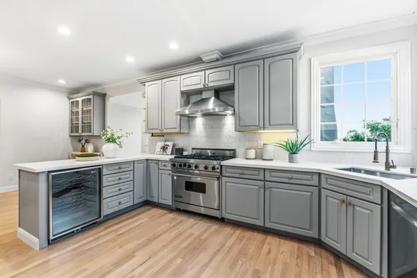 $2,888,000 | 1466 Alvarado Avenue, Burlingame, CA 94010