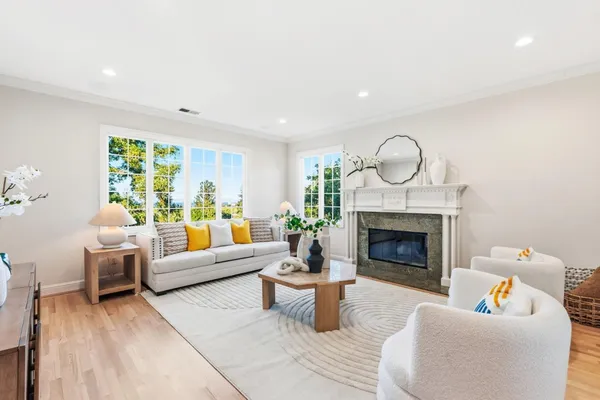 $2,888,000 | 1466 Alvarado Avenue, Burlingame, CA 94010