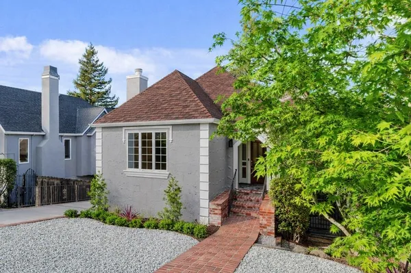 $2,888,000 | 1466 Alvarado Avenue, Burlingame, CA 94010