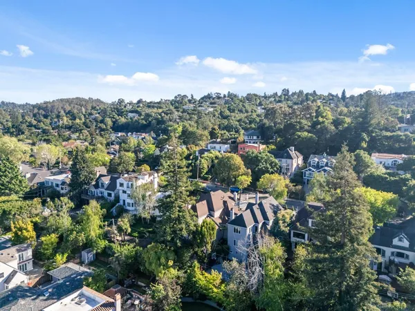 $3,488,000 | 1466 Alvarado Avenue, Burlingame, CA 94010