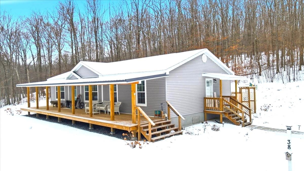 38 Oak Ridge Lane Bennington, VT 05201 - Photo 10 of 39