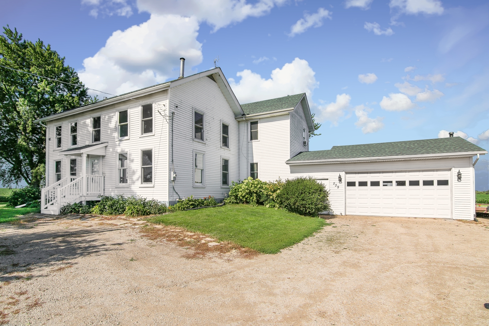 539 Hedge Road Compton, IL 61318 - Photo 2 of 22