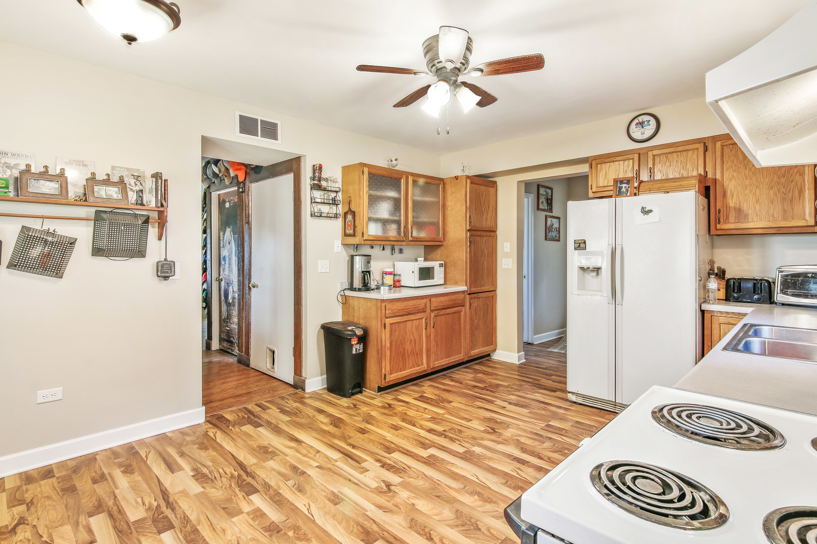 539 Hedge Road Compton, IL 61318 - Photo 8 of 22