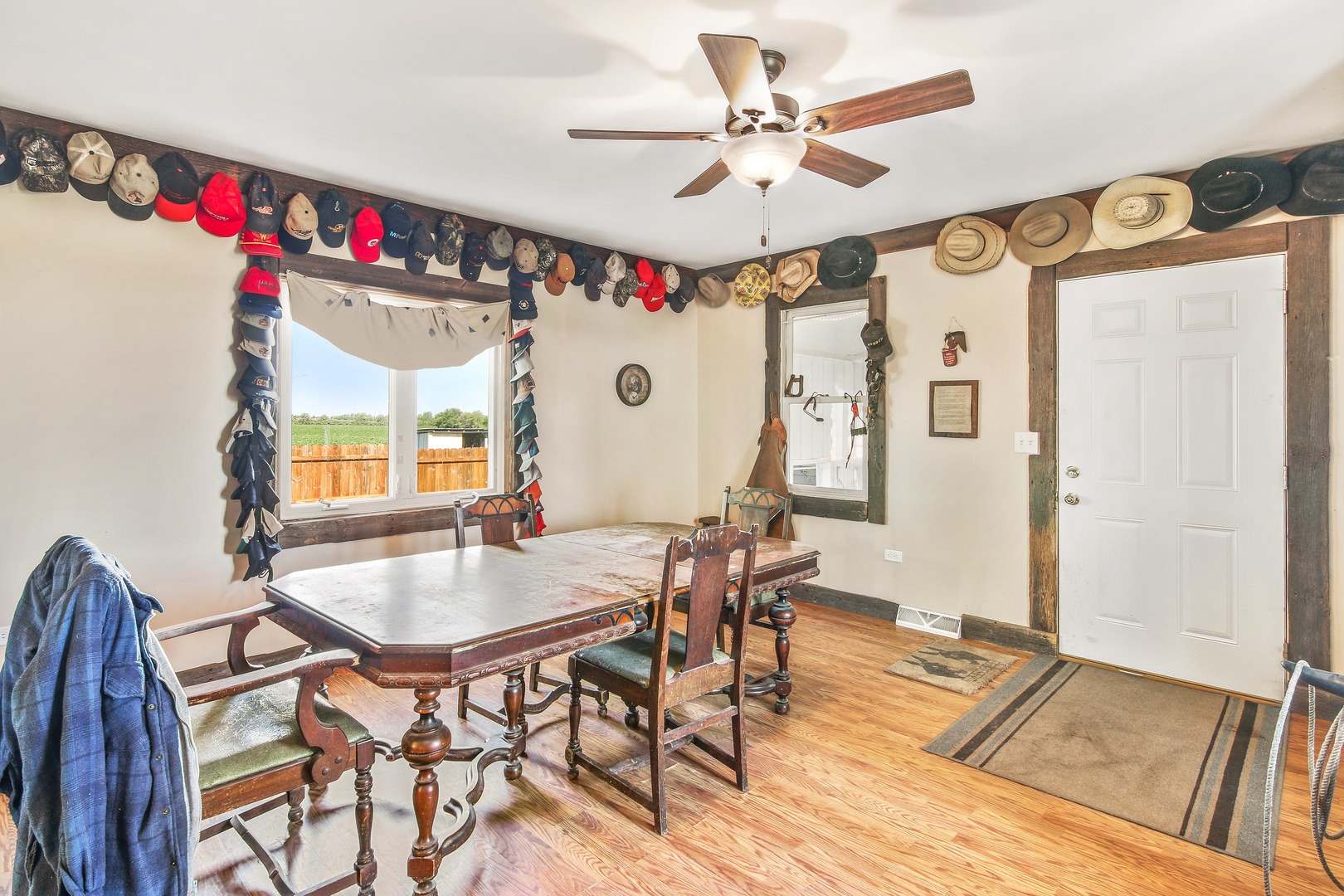 539 Hedge Road Compton, IL 61318 - Photo 9 of 22