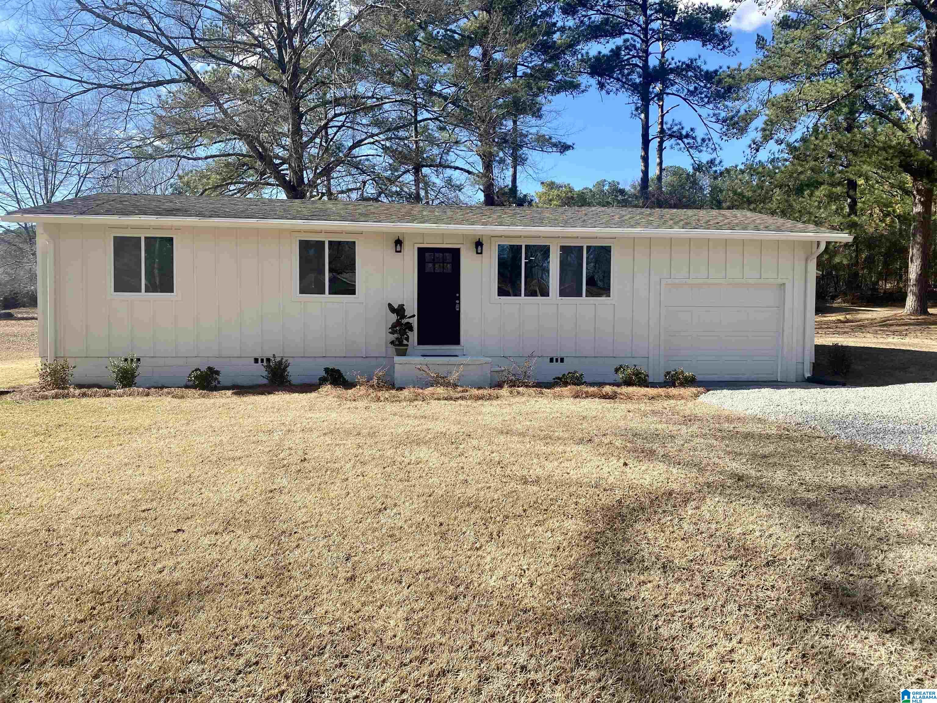 438 Del Rio Drive Birmingham, AL 35235 - Photo 2 of 24