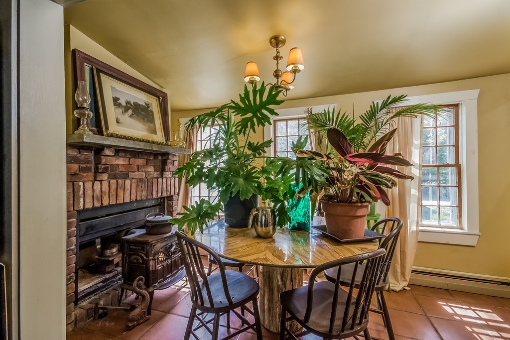 317 Converse Road Marion, MA 02738 - Photo 6 of 28
