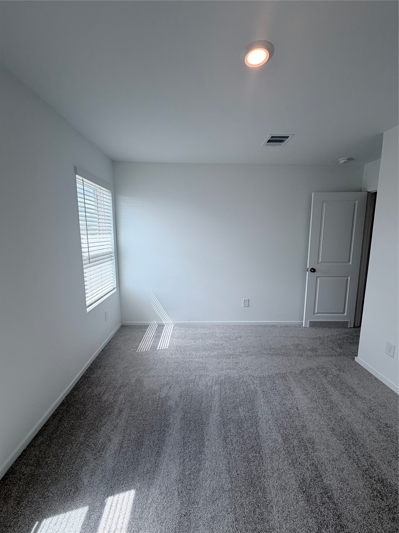 1639 Windrose Bend Angleton, TX 77515 - Photo 18 of 30 Gallery Image 18