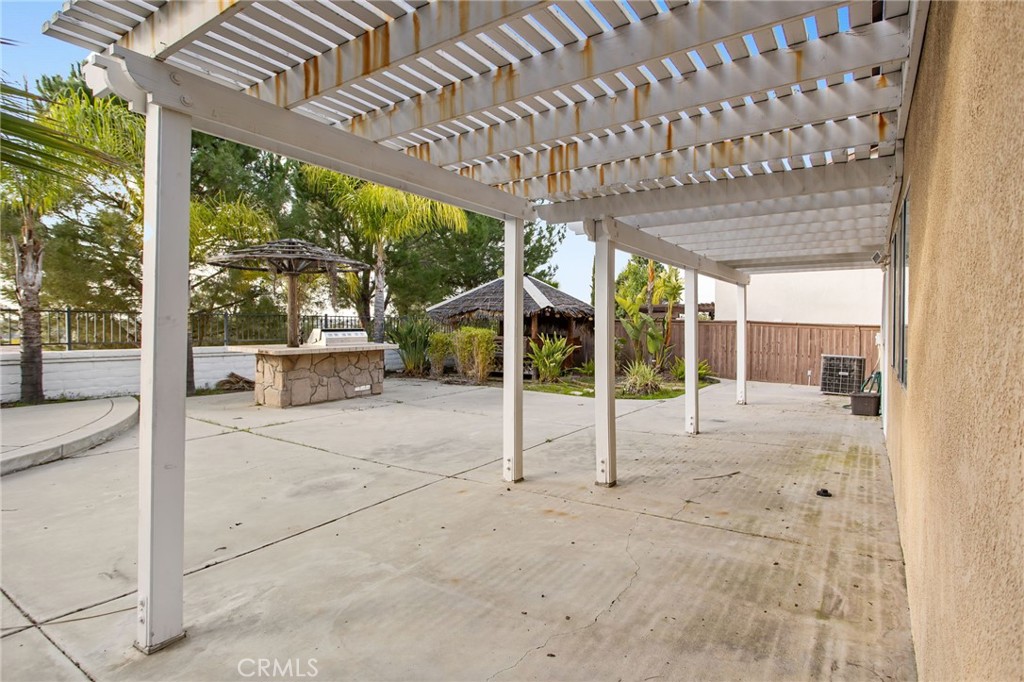 33686 Abbey Road Temecula, CA 92592 - Photo 29 of 37 a view of a porch