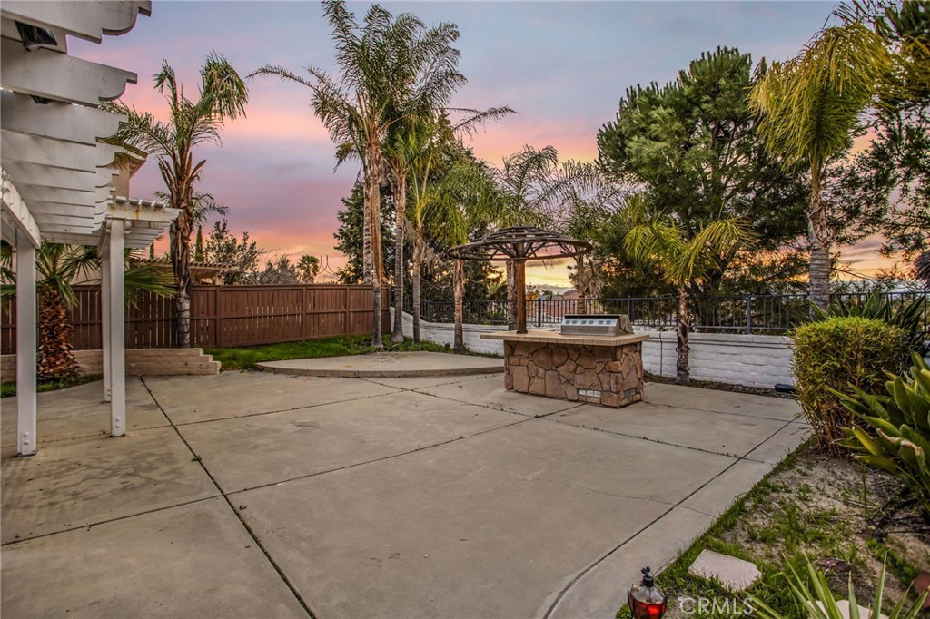 33686 Abbey Road Temecula, CA 92592 - Photo 33 of 37 a view of outdoor space with garden