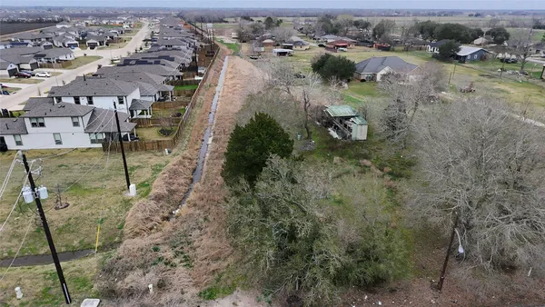 $89,000 | 7830 Avenue East, Beasley, TX 77417