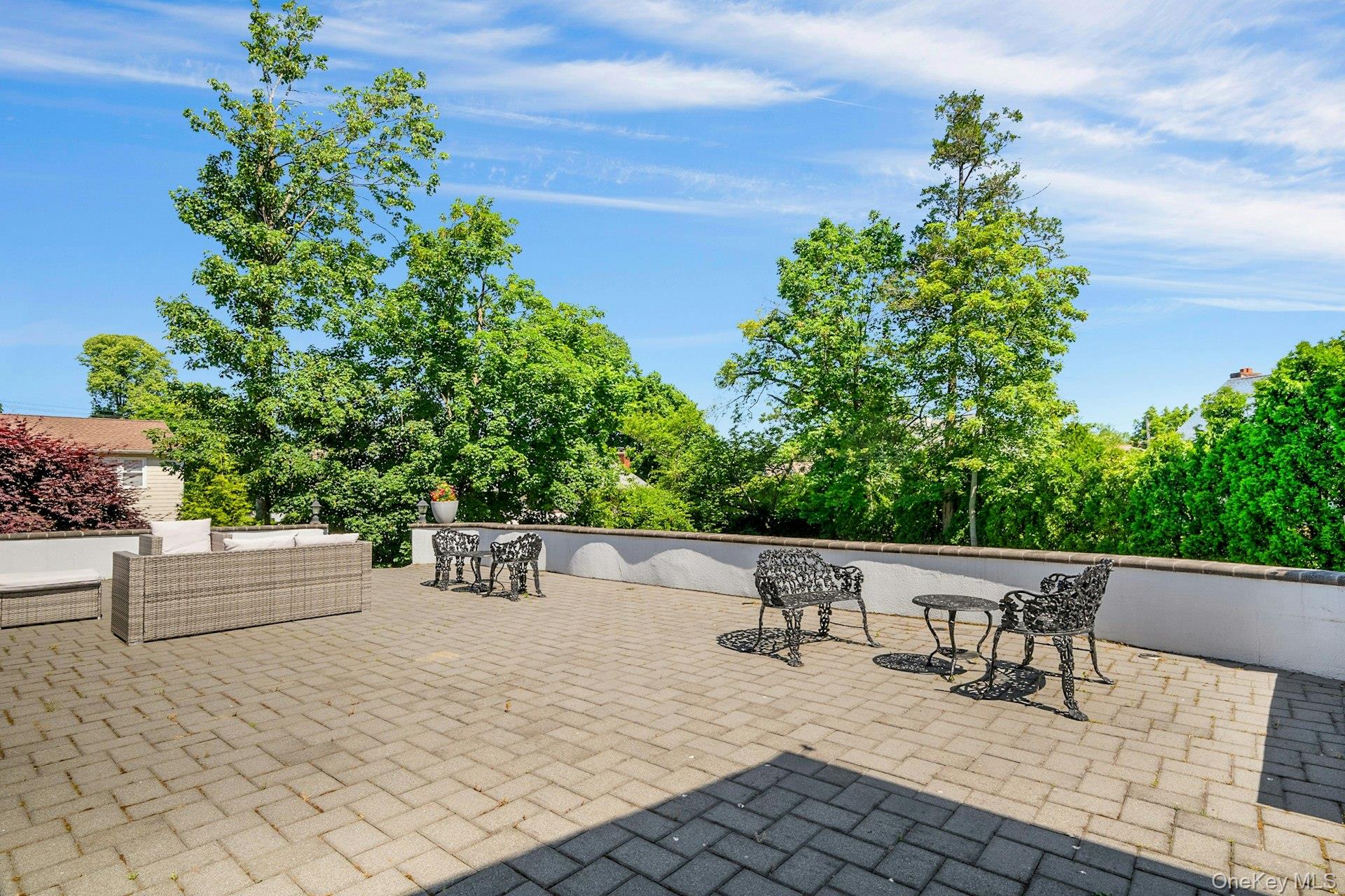 101 Windsor Ovl New Rochelle, NY 10805 - Photo 30 of 48