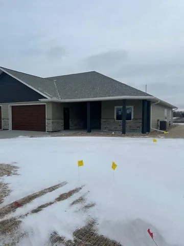 $425,000 | 2555 Sutherland Drive, Worthington, MN 56187