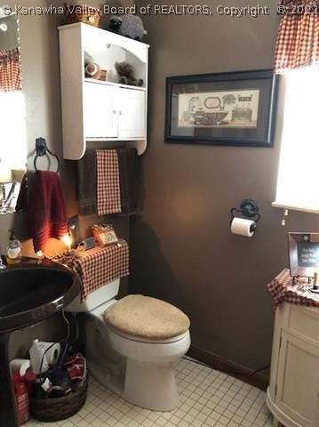 1601 Newmans Branch Road Milton, WV 25541 - Photo 20 of 31 Gallery Image 20