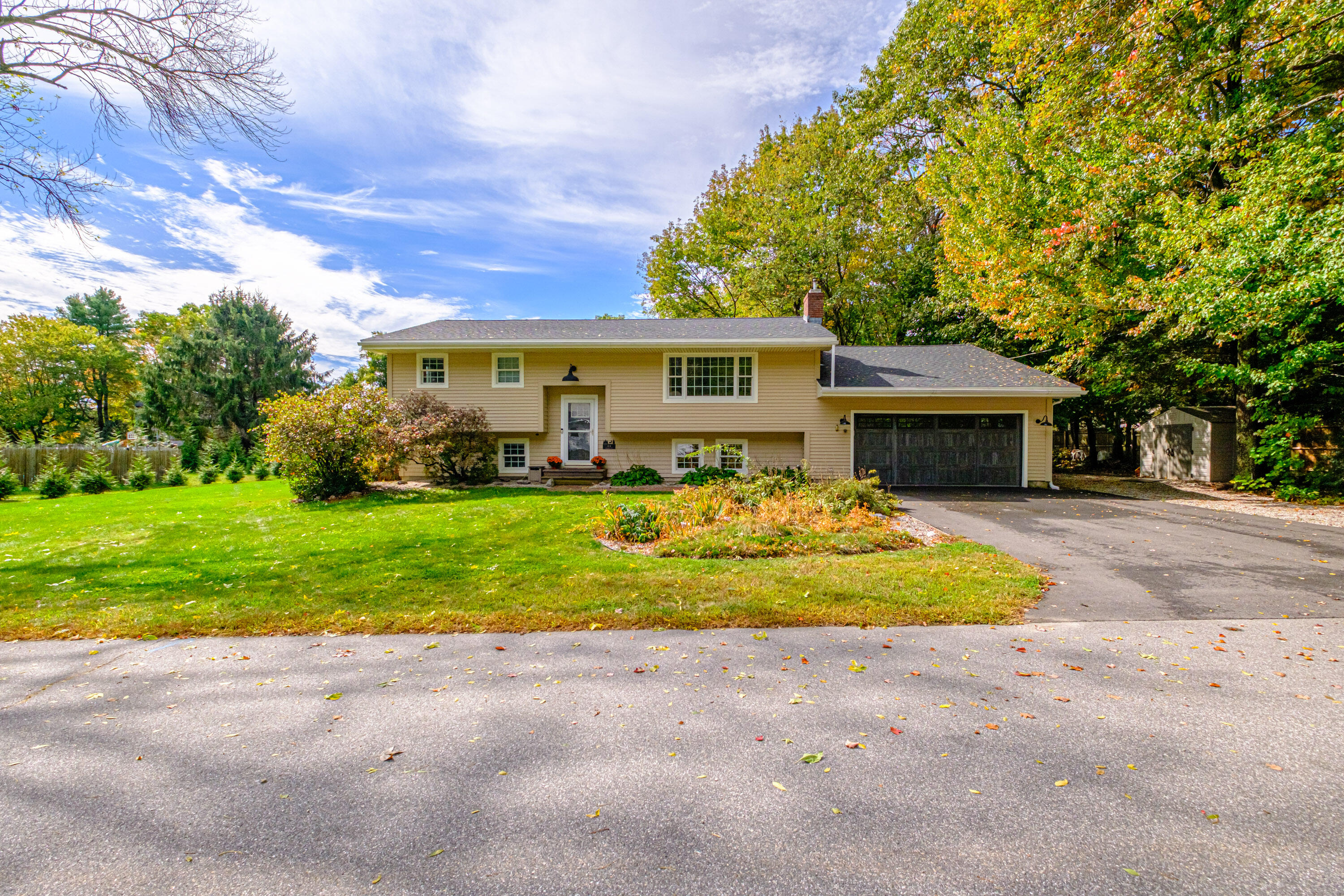 14 Maple Street Cumberland, ME 04021 - Photo 2 of 44 20250926gp-61003