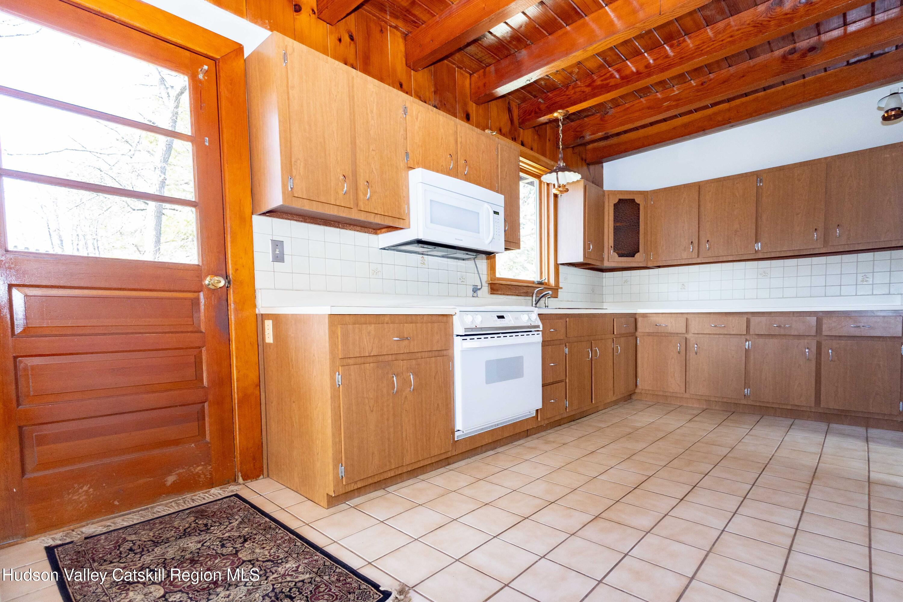 129 West Camp Church Road Saugerties, NY 12490 - Photo 12 of 27 5N9A5599