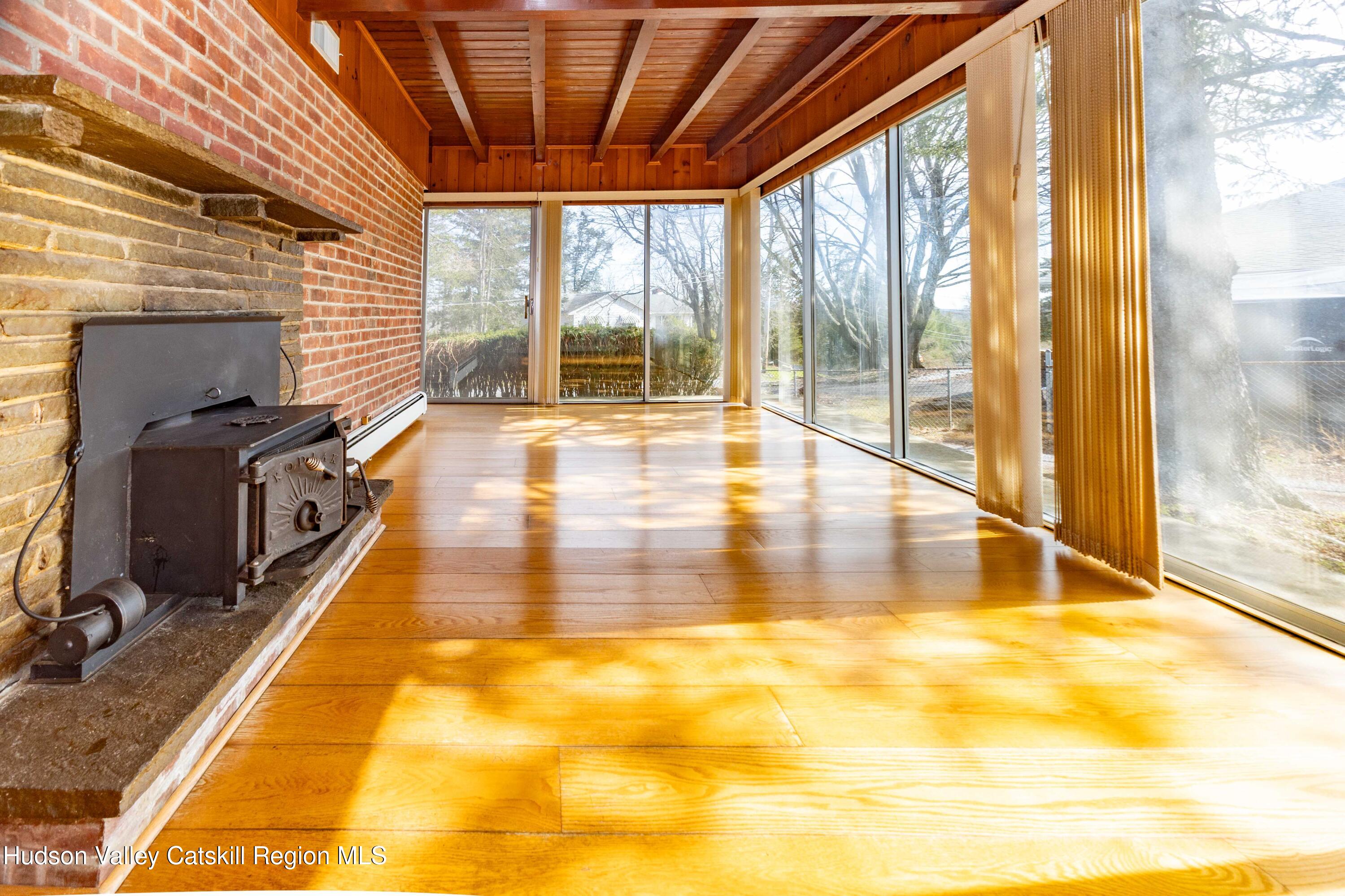 129 West Camp Church Road Saugerties, NY 12490 - Photo 6 of 27 5N9A5578