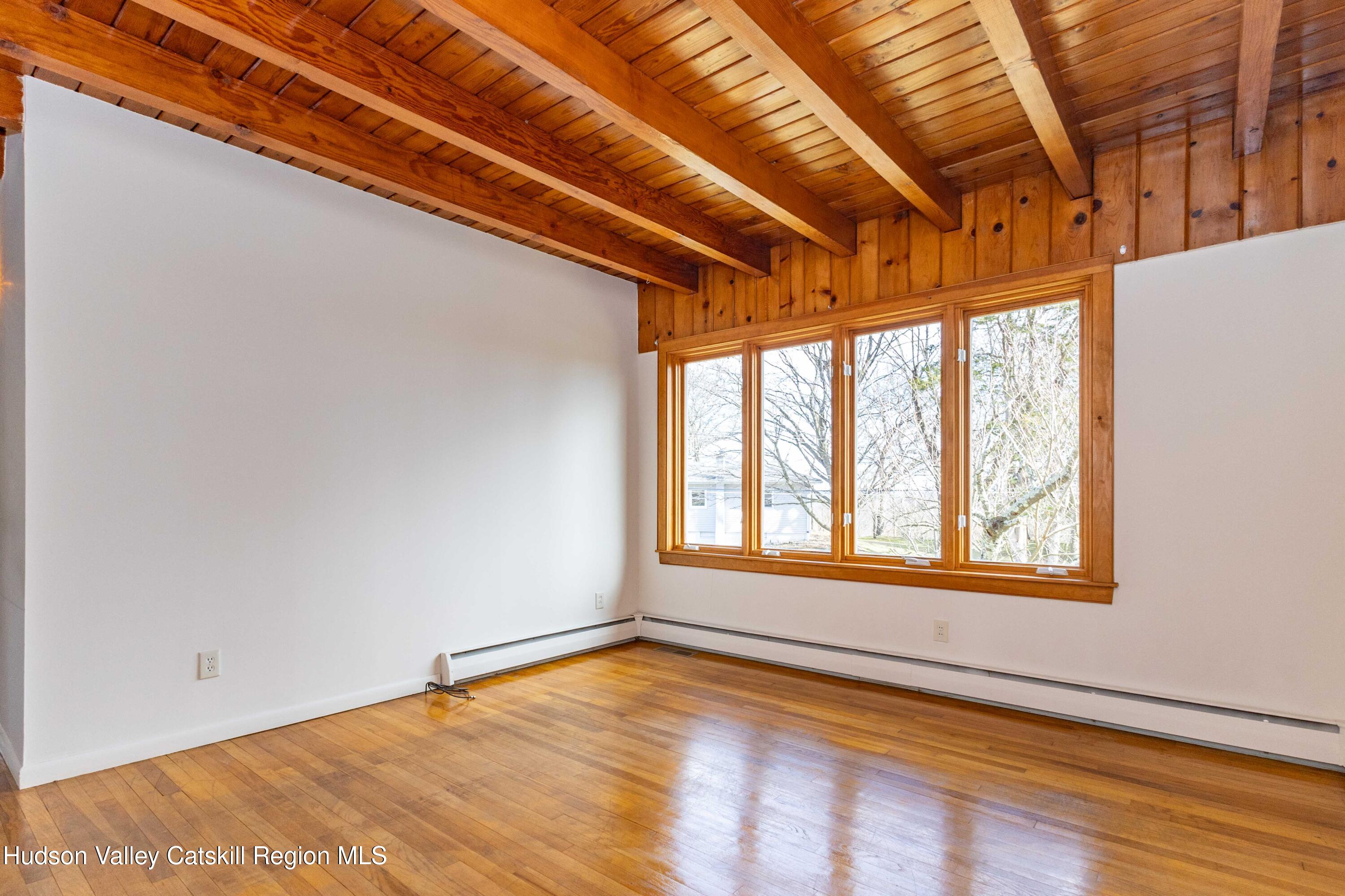 129 West Camp Church Road Saugerties, NY 12490 - Photo 9 of 27 5N9A5587