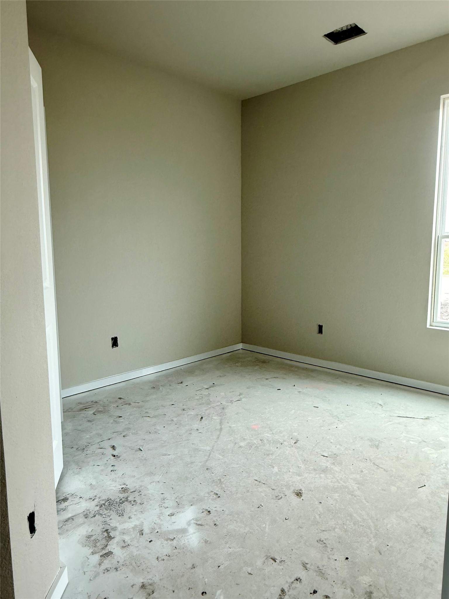 101 Backwood Pass Taylor, TX 76574 - Photo 10 of 18 Secondary Bedroom