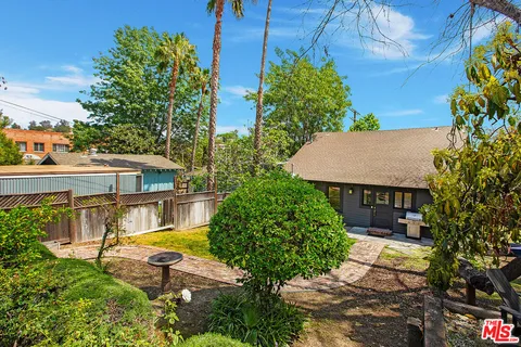 $4,795 | 1421 North Alvarado Street, Los Angeles, CA 90026