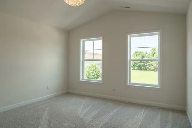 $349,900 | 513 Amherst Drive, Sycamore, IL 60178