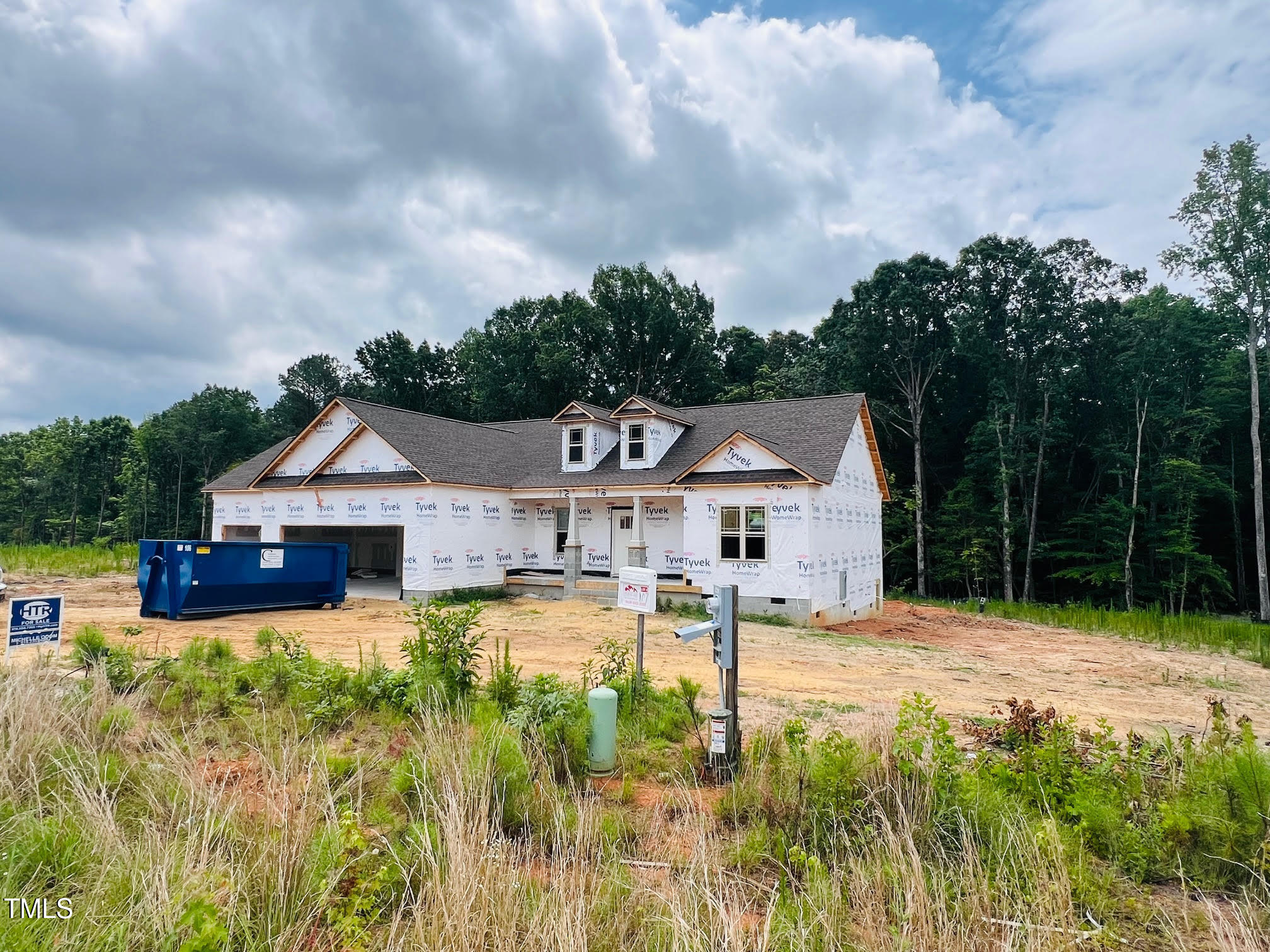 204 Seahawk Way Zebulon, NC 27597 - Photo 1 of 6 kenzie3car