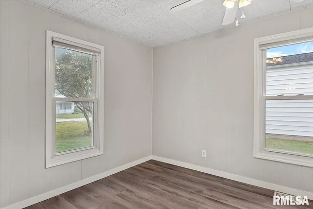 $239,900 | 158 East Monroe Street, Auburn, IL 62615