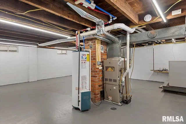 $239,900 | 158 East Monroe Street, Auburn, IL 62615