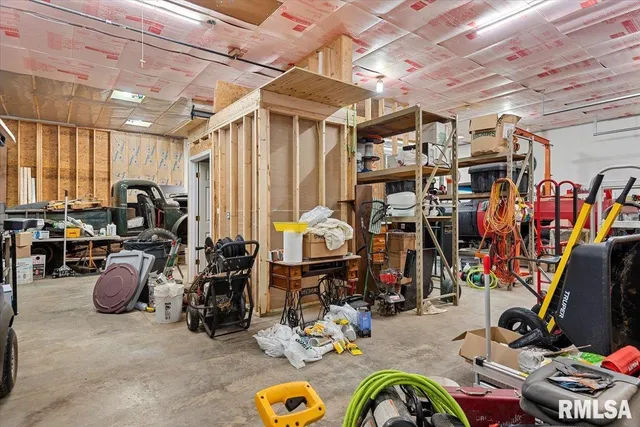 $239,900 | 158 East Monroe Street, Auburn, IL 62615