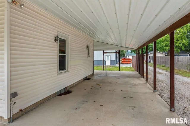 $239,900 | 158 East Monroe Street, Auburn, IL 62615