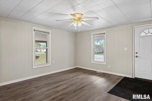 $239,900 | 158 East Monroe Street, Auburn, IL 62615