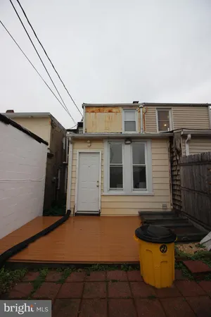 $1,850 | 3501 Chestnut Avenue, Baltimore, MD 21211