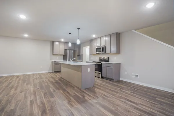 $319,990 | 883 Main Street, Holland, MI 49423