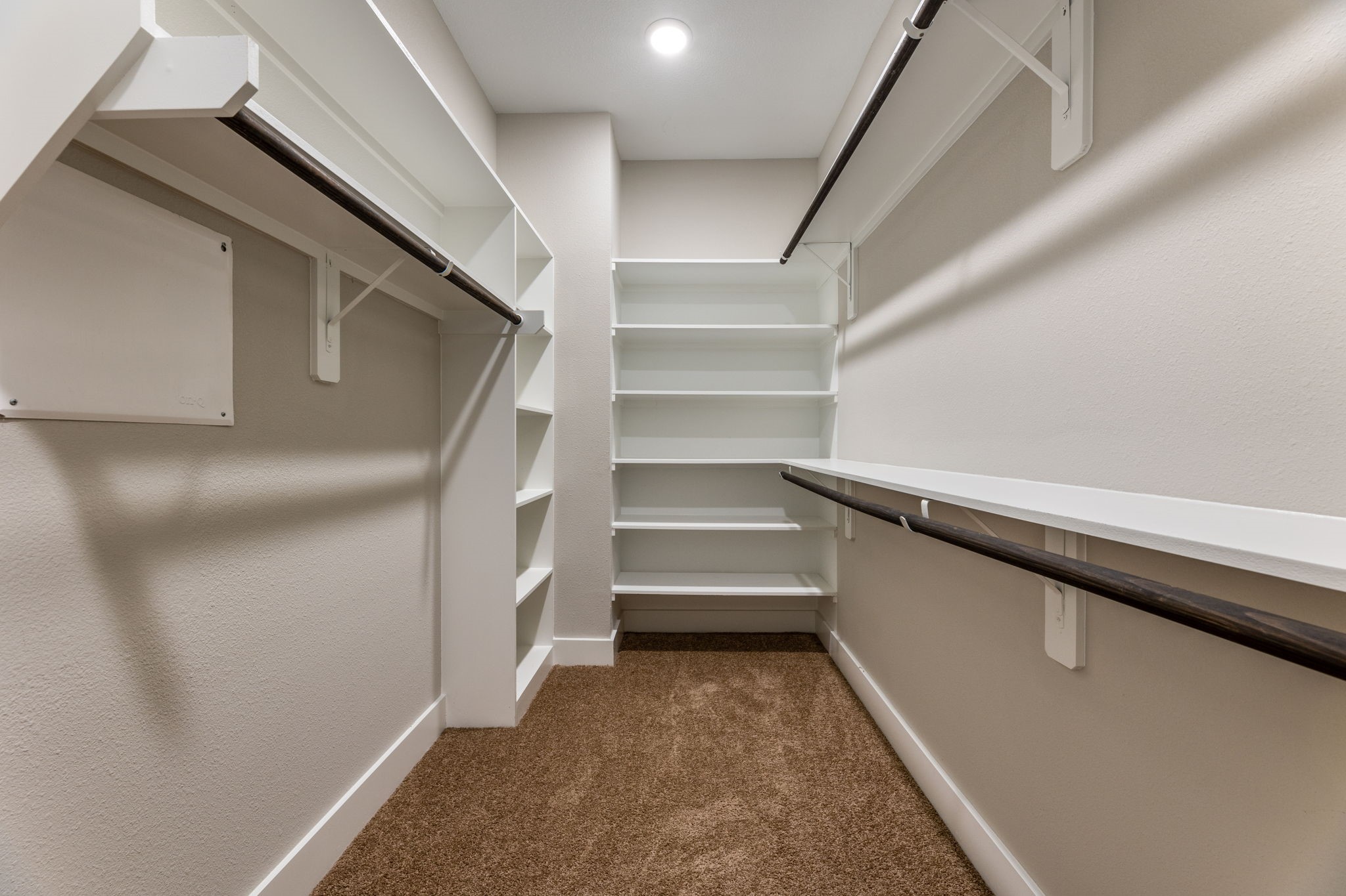 806 Thornton Road, Unit B Houston, TX 77018 - Photo 14 of 28 a view of walk in closet