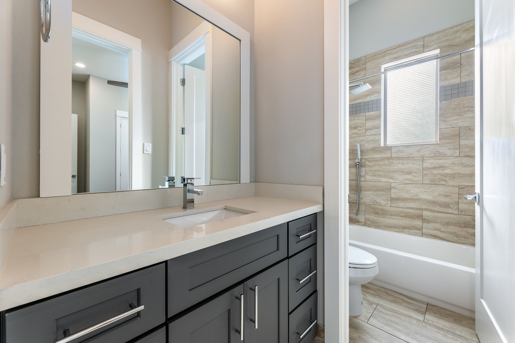 806 Thornton Road, Unit B Houston, TX 77018 - Photo 26 of 28 a bathroom with a sink and a mirror