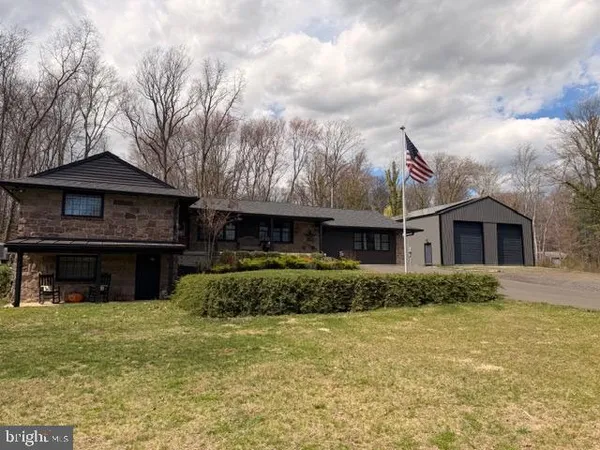 $829,900 | 158 Larrison Road, Wrightstown, NJ 08562