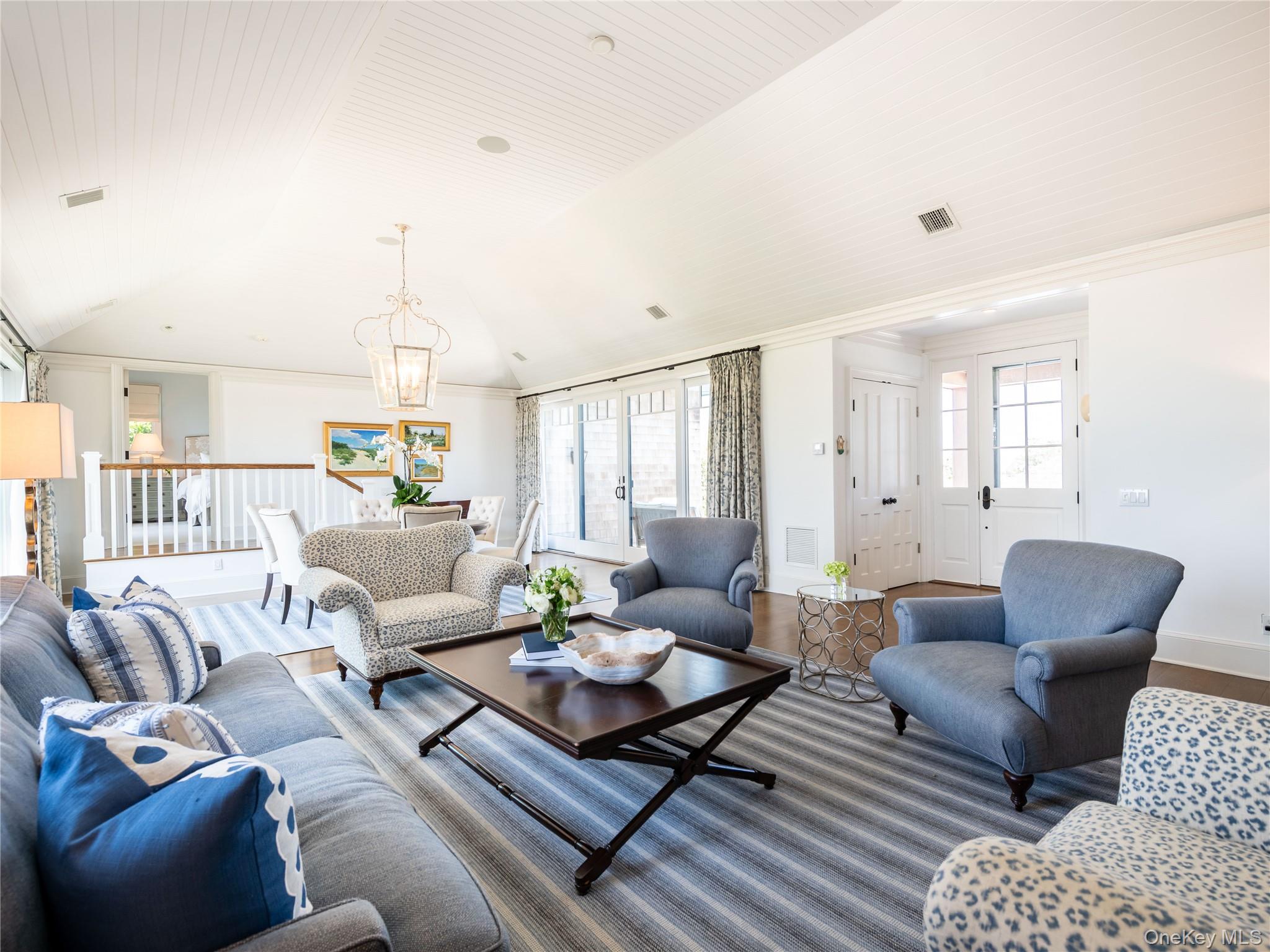 40 Dune Road Quogue, NY 11959 - Photo 6 of 38