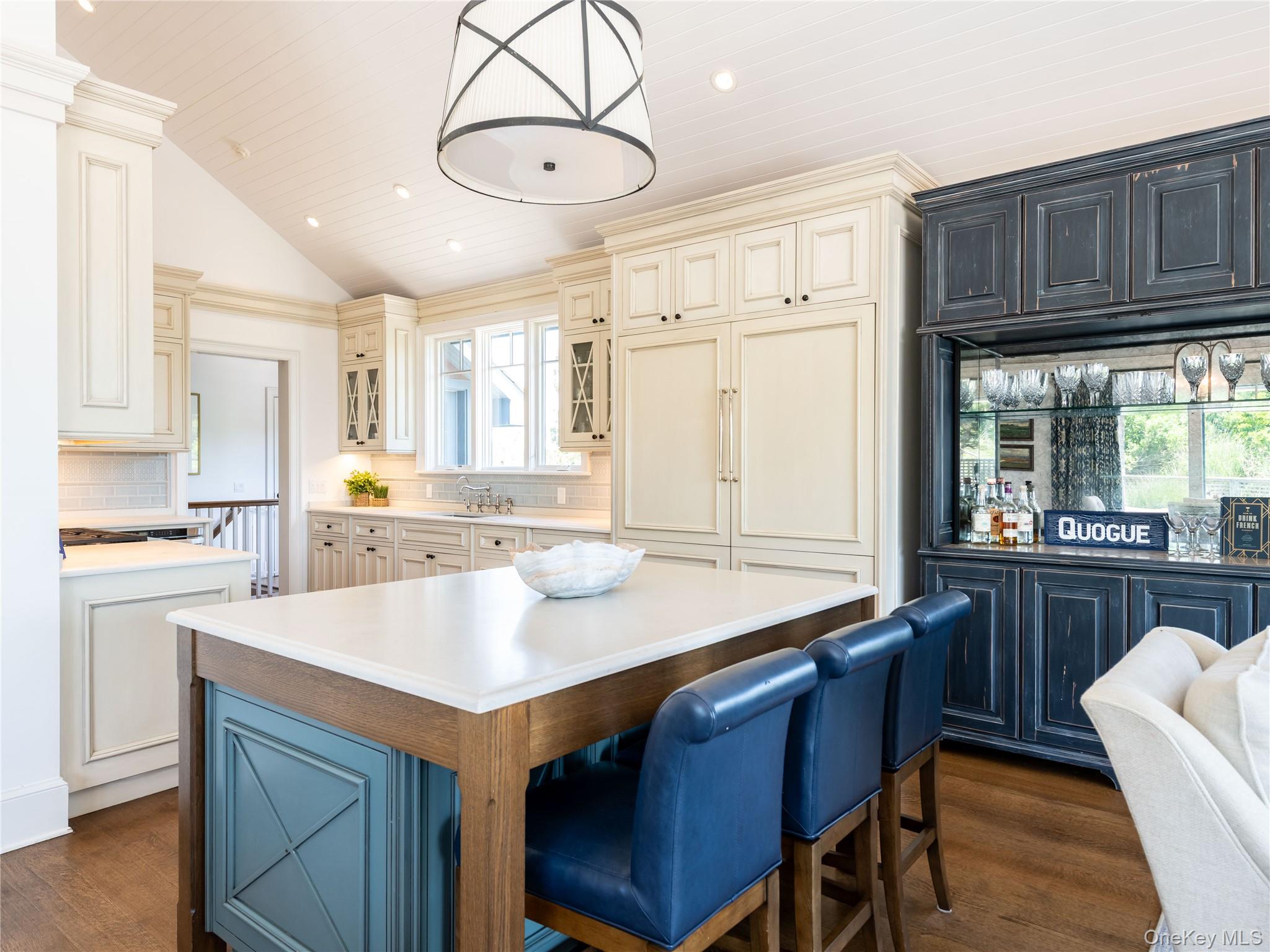 40 Dune Road Quogue, NY 11959 - Photo 10 of 38