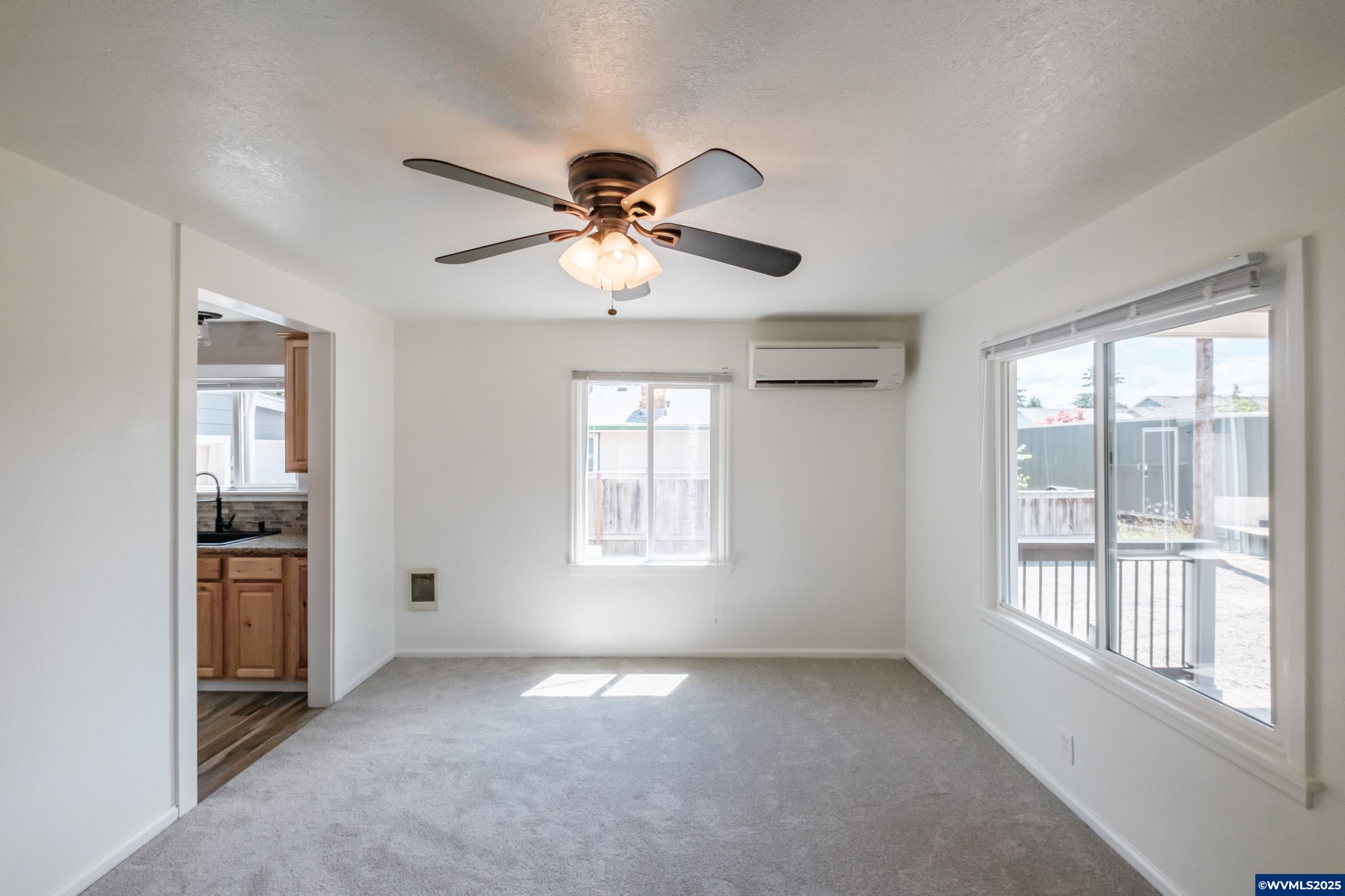 4724 Homer Road Northeast Salem, OR 97305 - Photo 12 of 48 Gallery Image 12