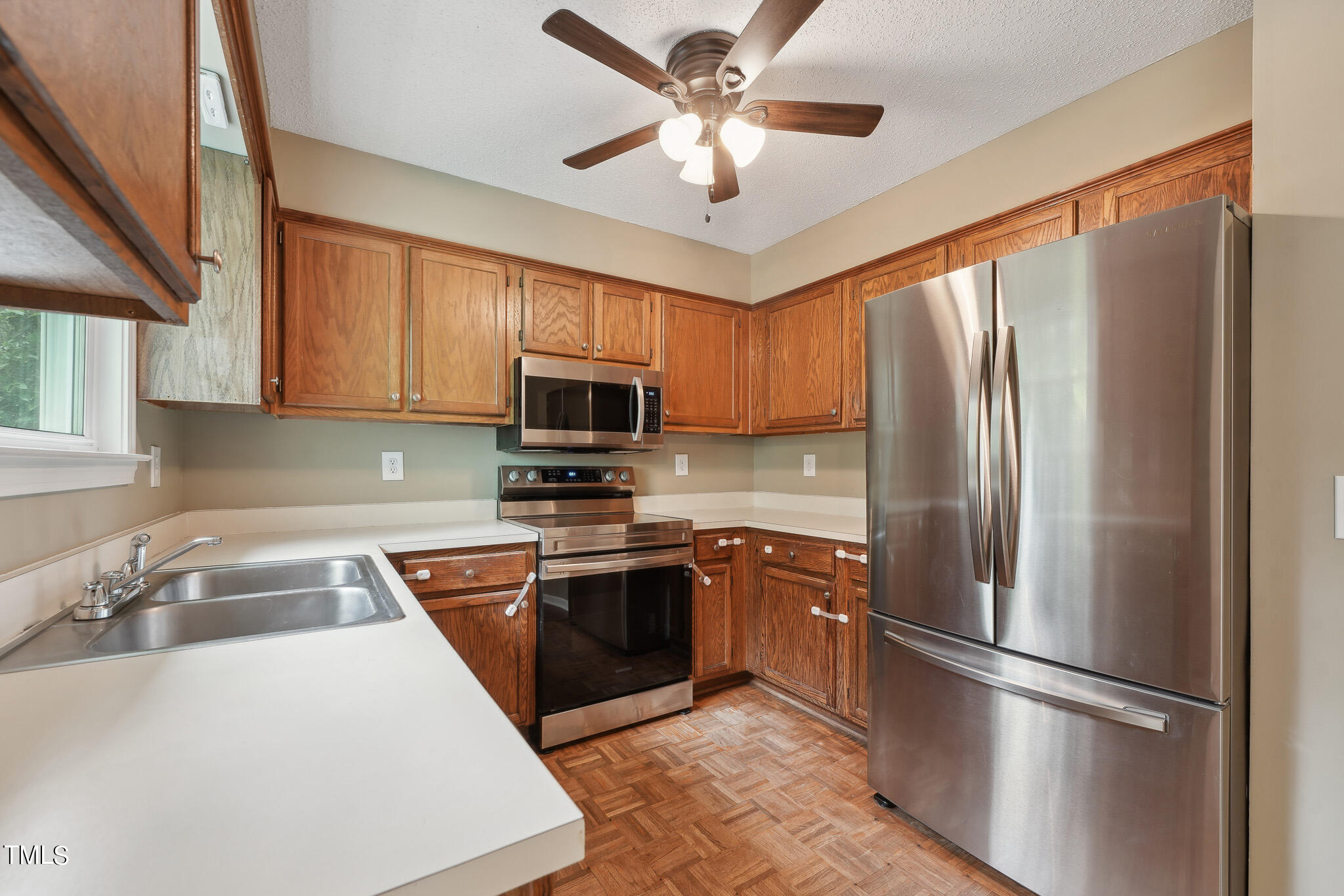 6324 Ribbon Trough Court Raleigh, NC 27603 - Photo 9 of 36 DSC09932