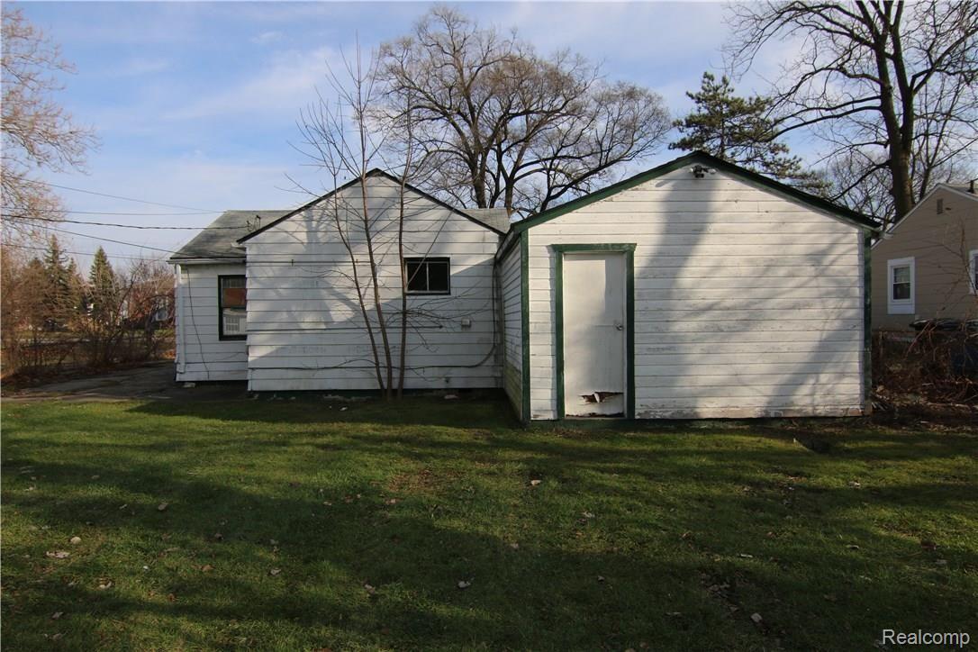 8627 Inkster Road Westland, MI 48185 - Photo 5 of 13 IMG_8209.JPG