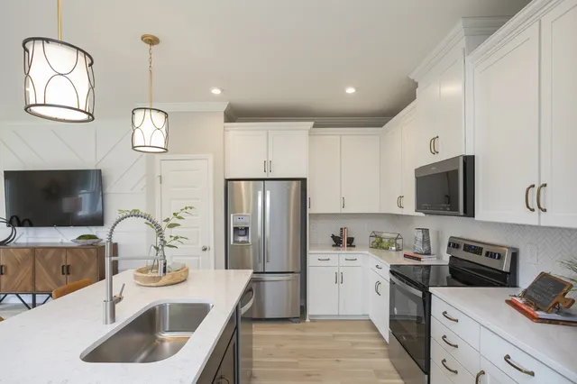 $369,990 | 5047 Dayflower Drive, Hermitage, TN 37076