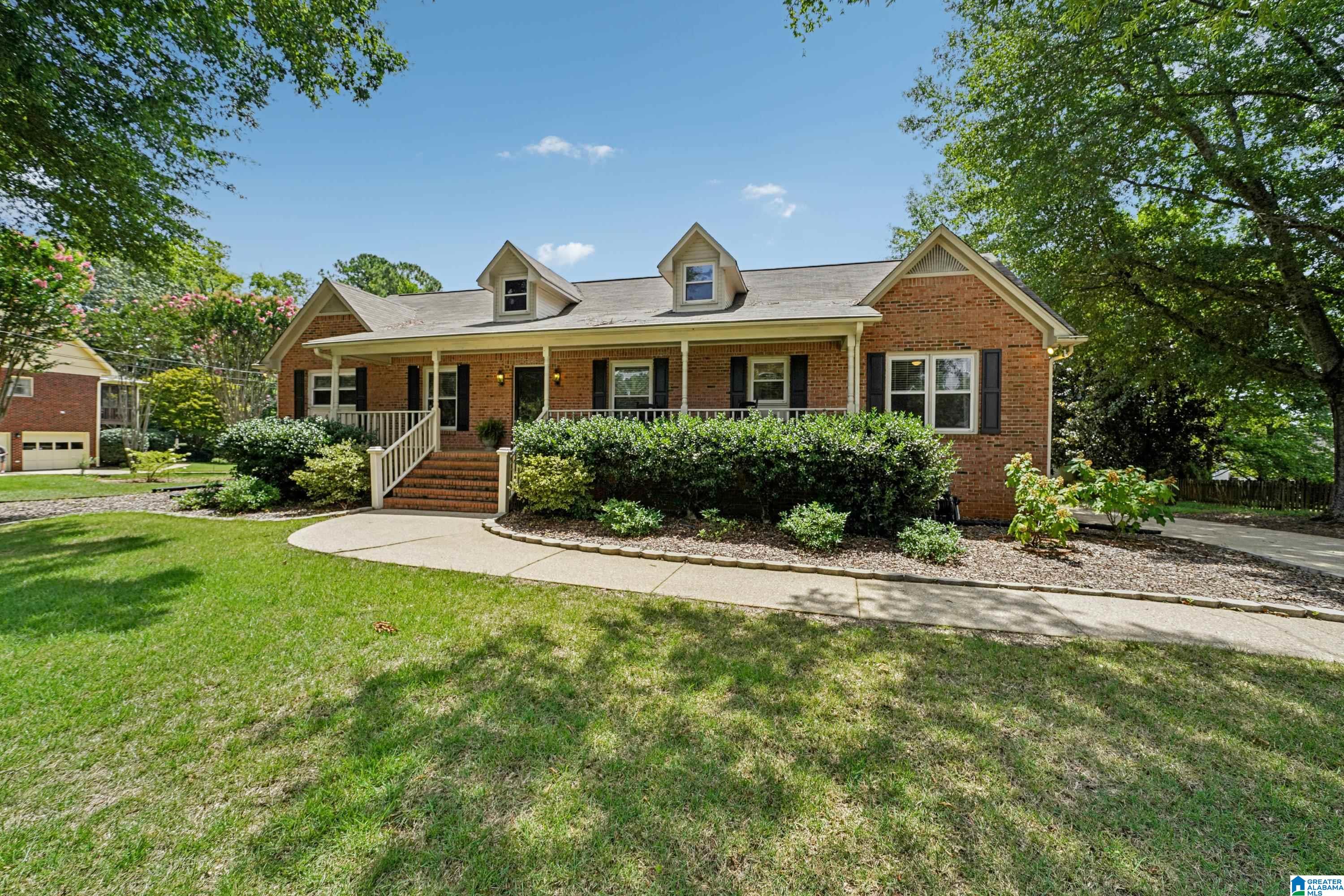 4045 South Shades Crest Road Birmingham, AL 35244 - Photo 4 of 48