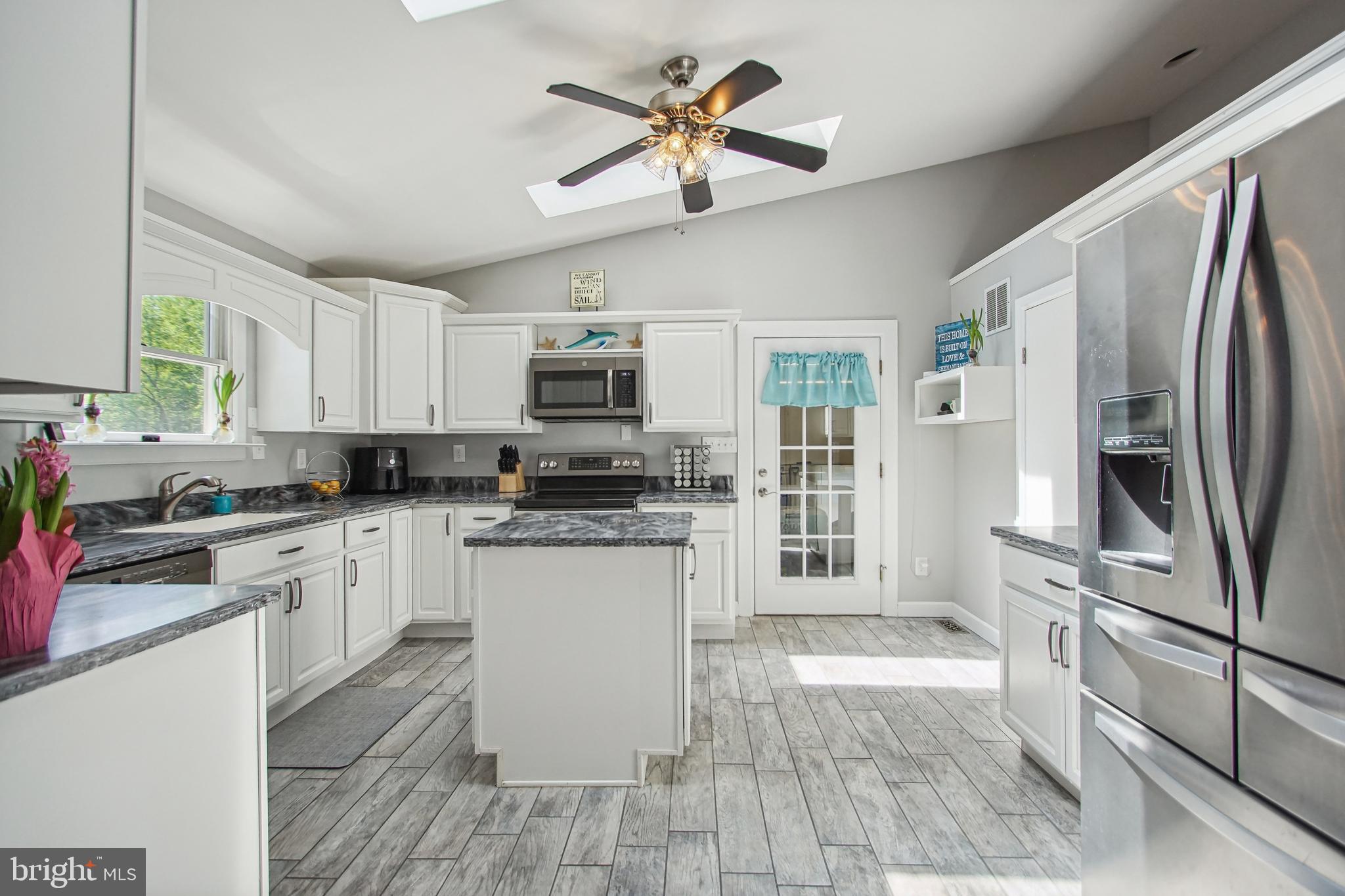 8675 Rue Court Owings, MD 20736 - Photo 19 of 50 Kitchen stainless steel appliance