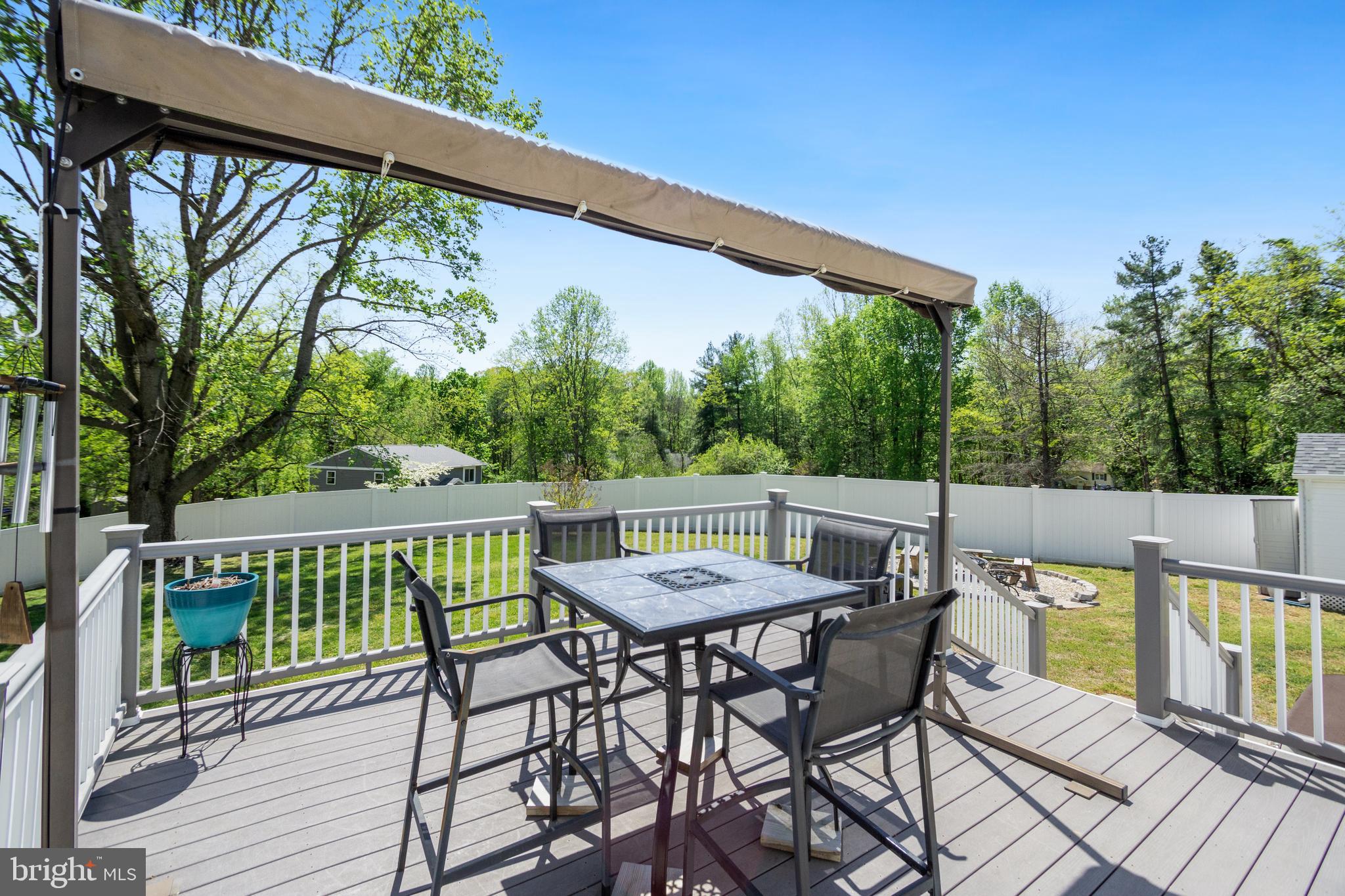 8675 Rue Court Owings, MD 20736 - Photo 42 of 50 Rear deck