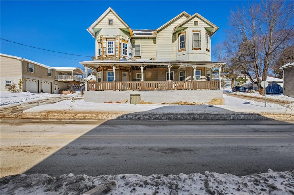 451 Main Street Rockwood, PA 15557 - Photo 2 of 9 a front view of a house with a ocean view